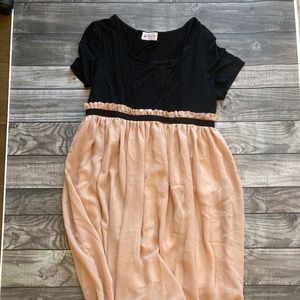 Maacie Black and Dusty Rose Maternity Dress Size Large